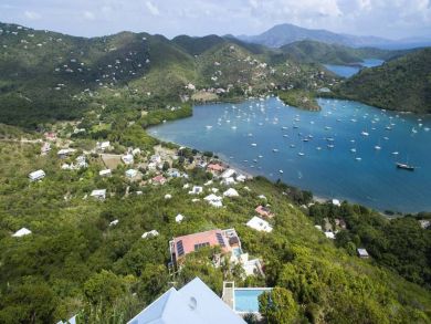 Beautiful Coral Bay Harbor 3 bed 3 ba property